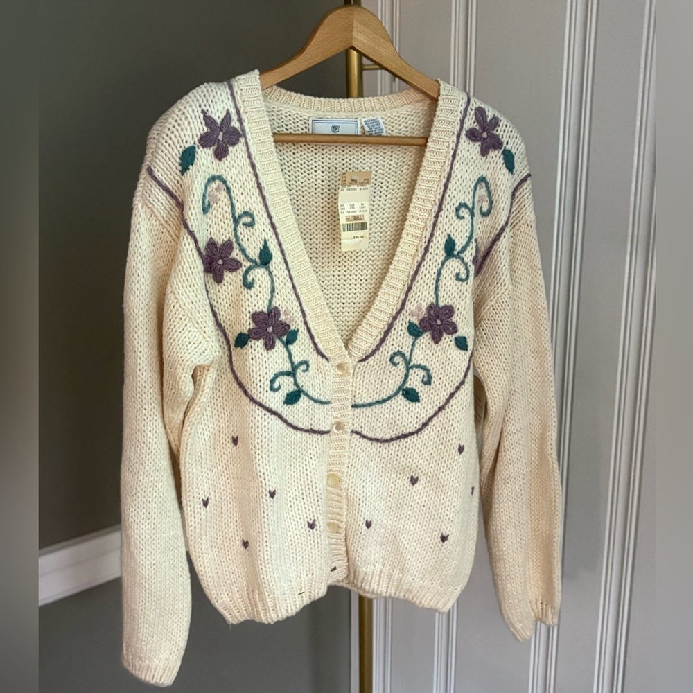 Vintage NEW Maggie Lawrence Hand Knit Cottagecore Ivory Grandma Cardigan Small
